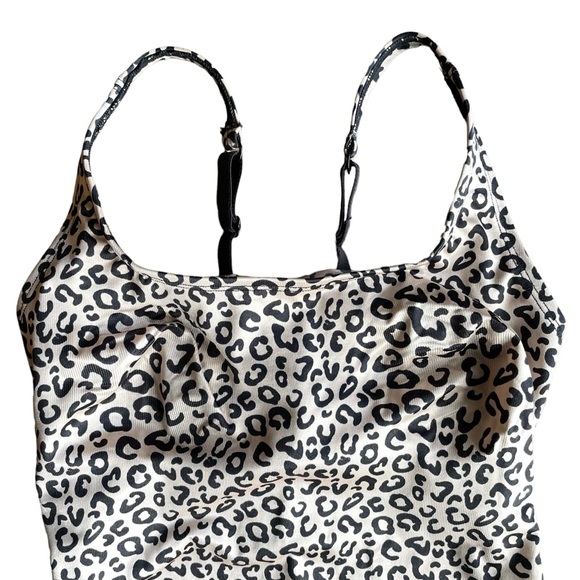 RUBY RIBBON Women’s Animal Print Shapewear Cami Size 32 - Picture 2 of 6